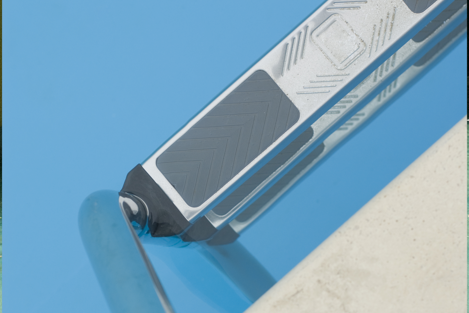 Pool filter service in bahrain
